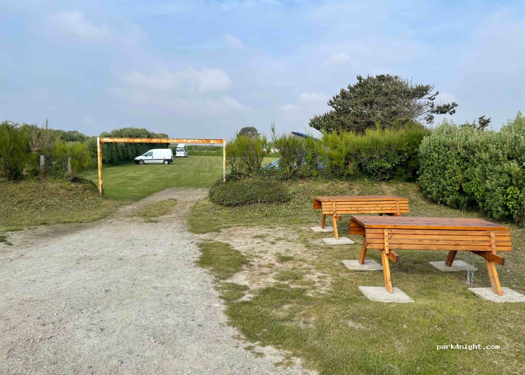 (50760) Montfarville - Rue de la Cote des Vikings — foto