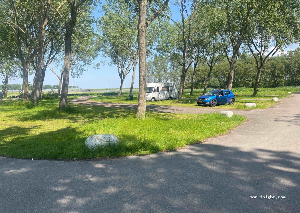 (3132) Vlaardingen - Unnamed Road — foto