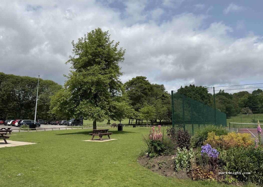 (WF2 8PP) Wakefield - 14 Thornes Road — foto