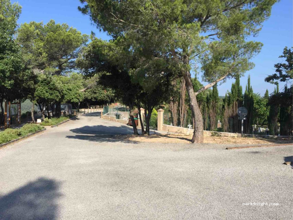 (83460) Taradeau - D73 — foto