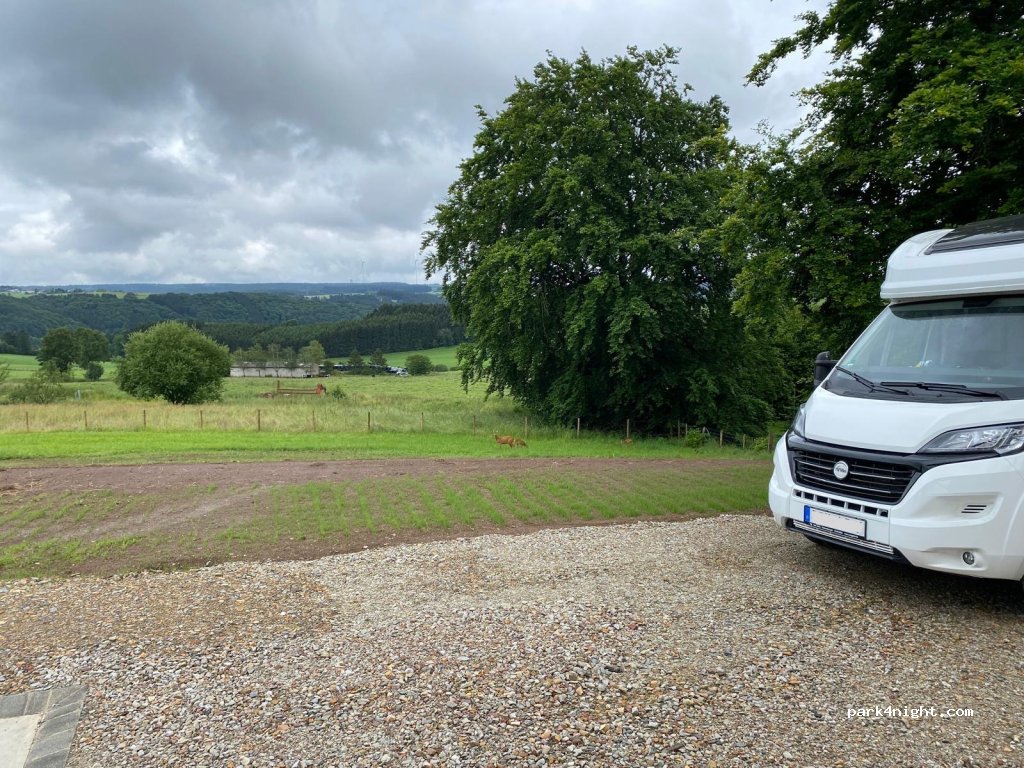 Wohnmobilstellplatz Schneifelsicht — foto
