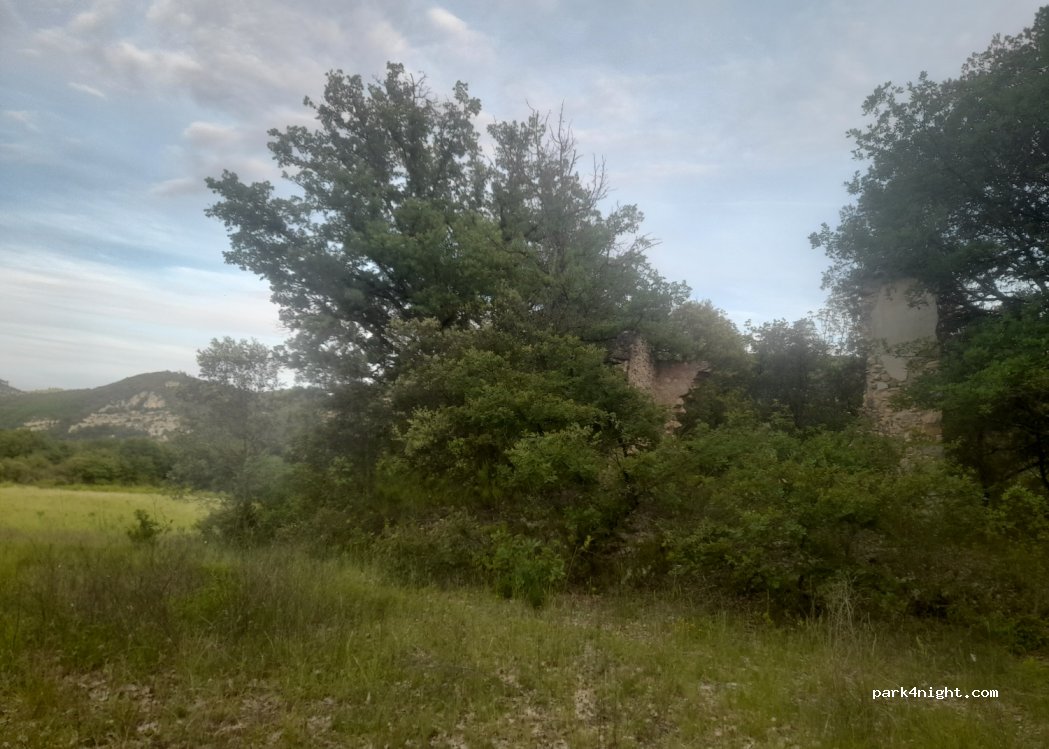 (04800) Gréoux-les-Bains - Unnamed Road — foto