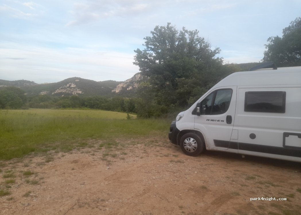 (04800) Gréoux-les-Bains - Unnamed Road — foto 2