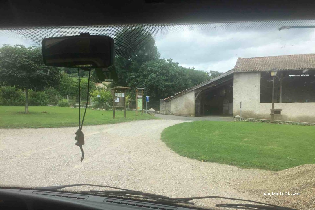 (09200) Montjoie-en-Couserans - 174-419 Vierge de Montjoie — foto 2