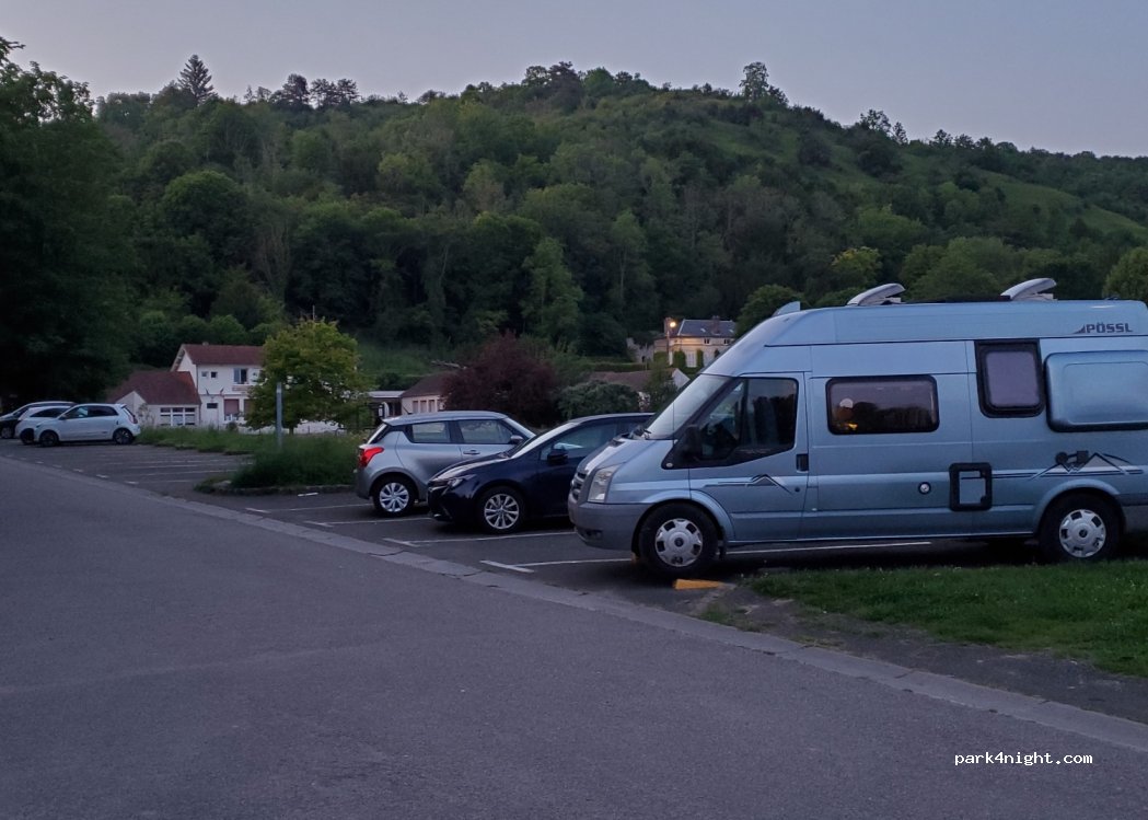 (95780) La Roche-Guyon - 11 Rue des Fraîches femmes — foto
