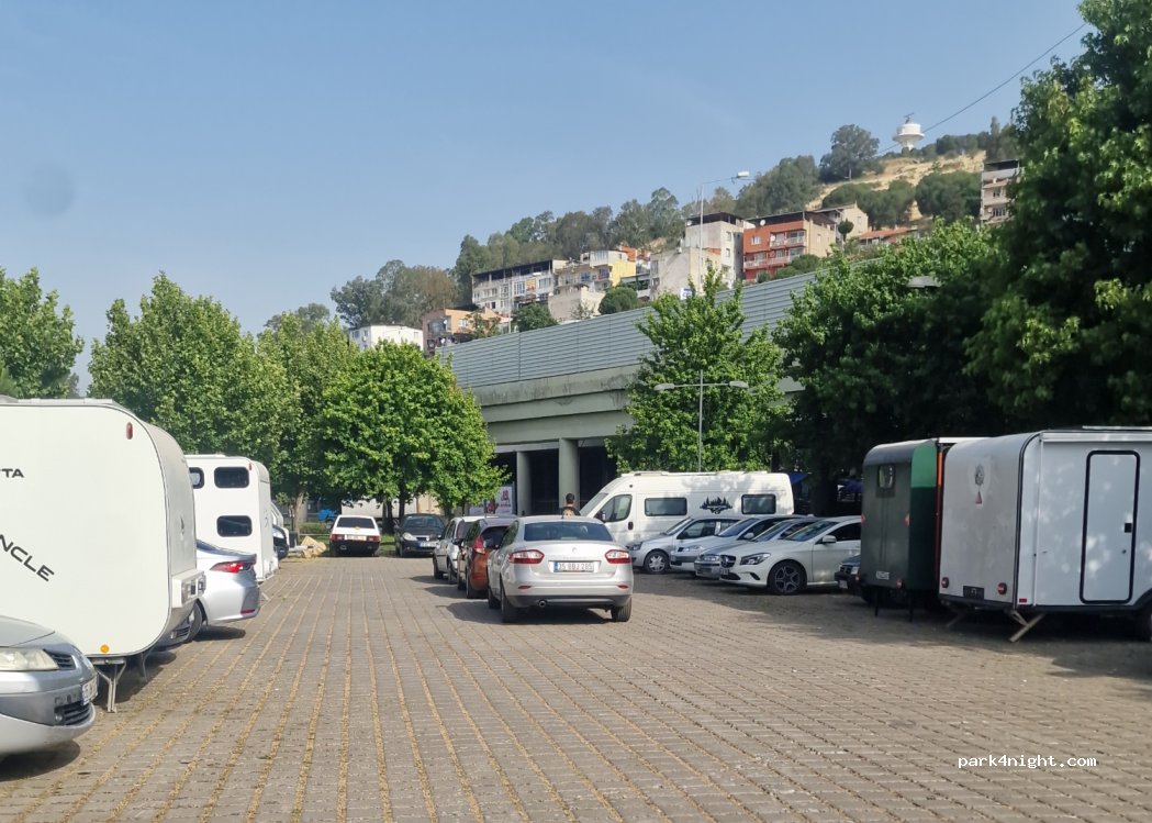 (35540) Bayraklı - 1 Anadolu Caddesi — foto