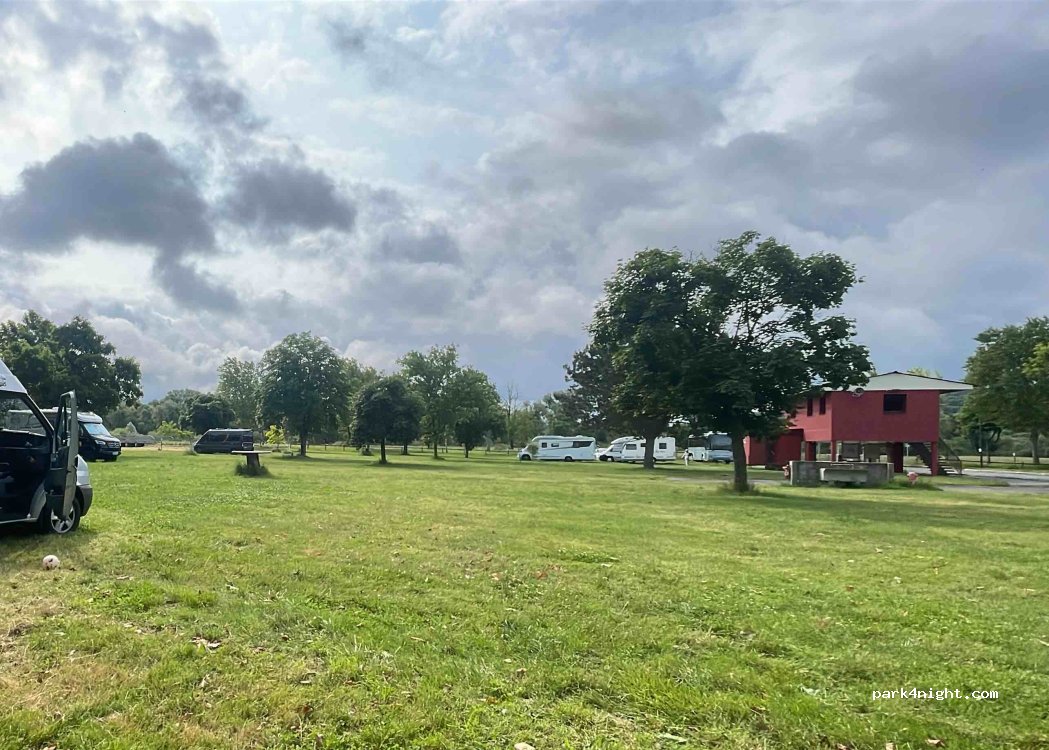 Aire de camping-car Le Grand Vanné | Tonnoy — foto 4