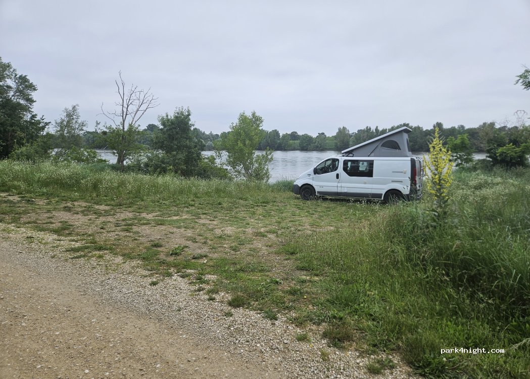 (37210) Vouvray - — foto
