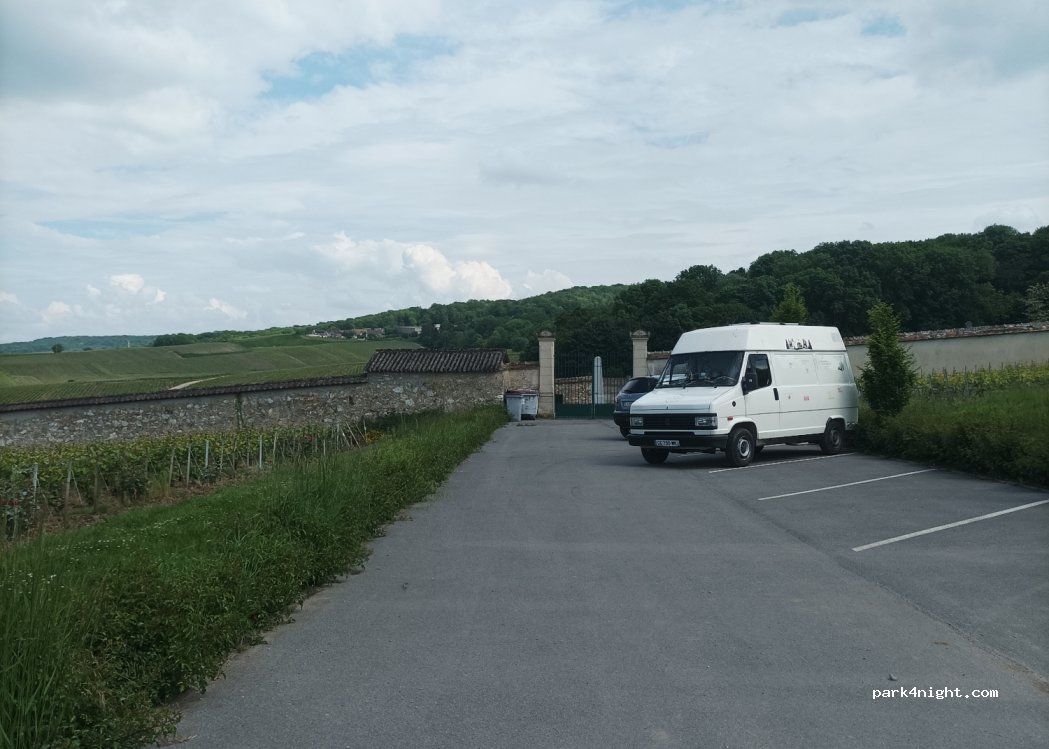 (51500) Ludes - 33 Rue de ville en Selve — foto