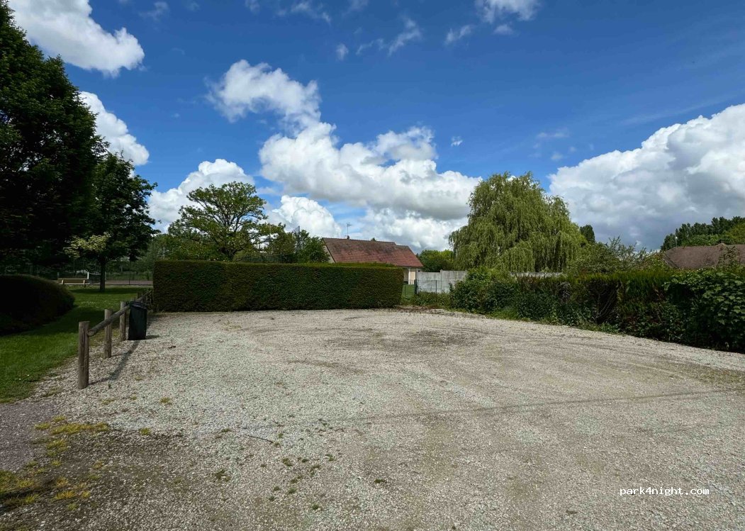 (10700) Pouan-les-Vallées - 2 Rue du Moulin — foto 3