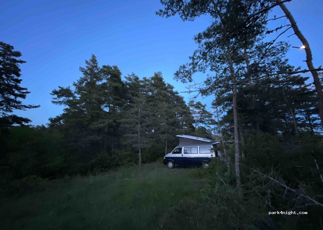 (48500) Laval-du-Tarn - Unnamed Road — foto 2