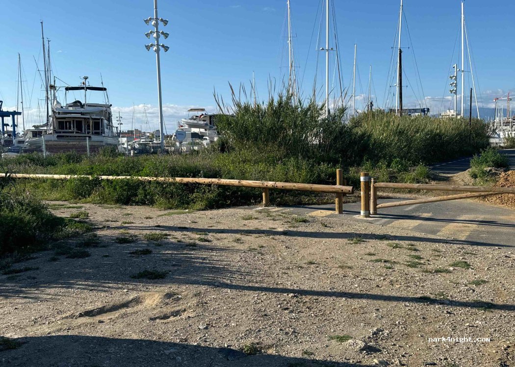 (66140) Canet-en-Roussillon - Rue de l'Etoile — foto