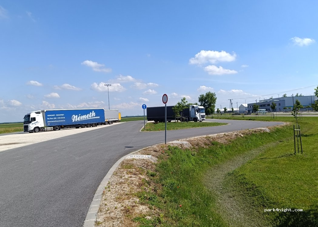 (9245) Mosonszolnok - 37 Szabadság út — foto