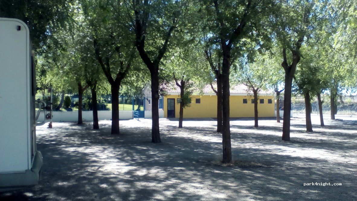 (45221) Esquivias - 94 Calle Emilia Pardo Bazán — foto