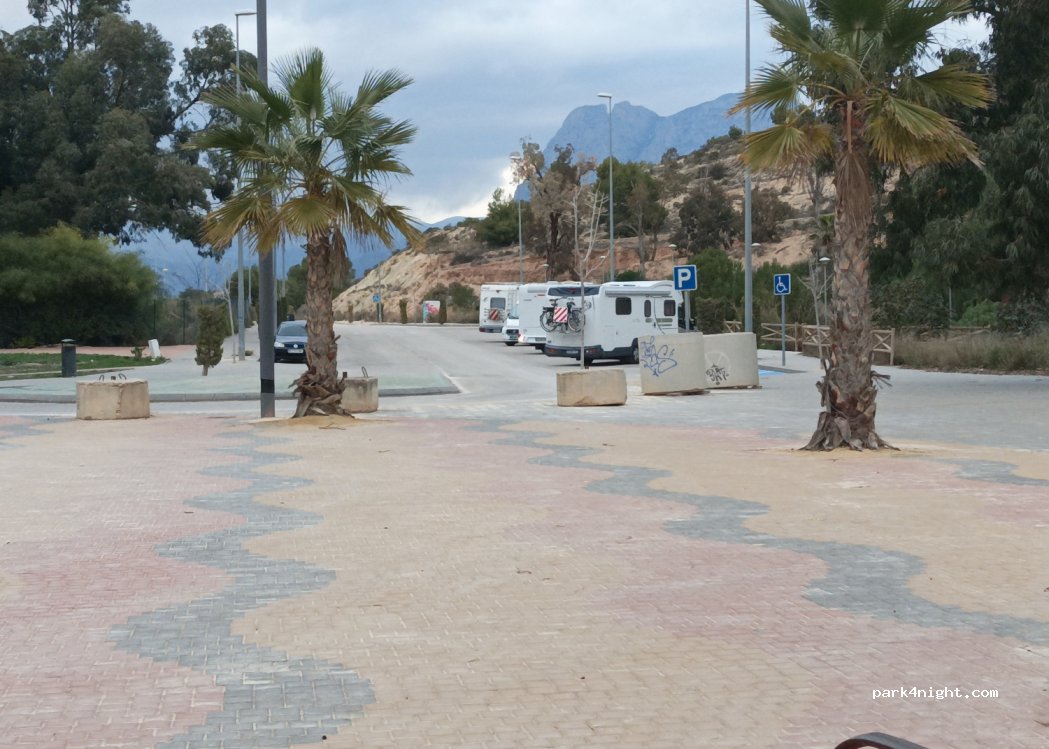(03570) Villajoyosa - Avenida Tellerola — foto