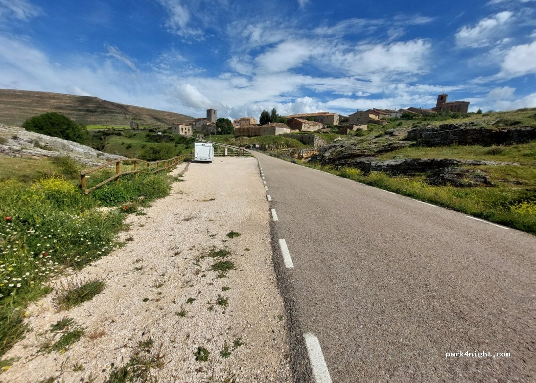 (42311) Caracena - 10 Calle la Estrella — foto