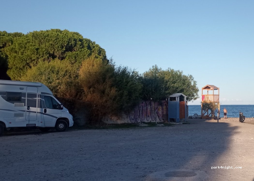 (265 04) Patra - 1 Platia Petmeza — foto 4