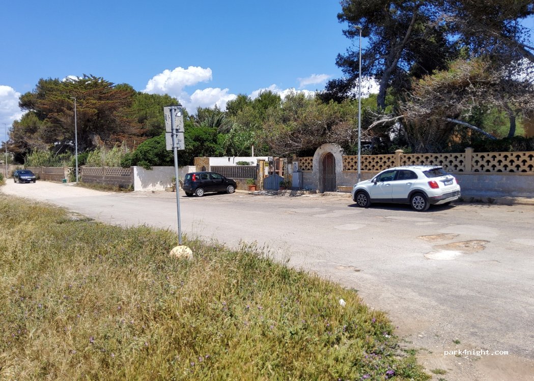 (73048) Torre Squillace - 78 Litoranea Cristoforo Colombo — foto 2