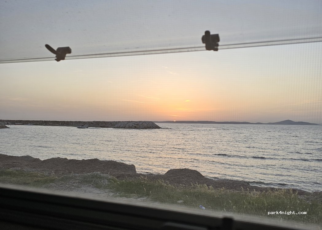 (17610) Ezine - 5 Ağaç Sokak — foto