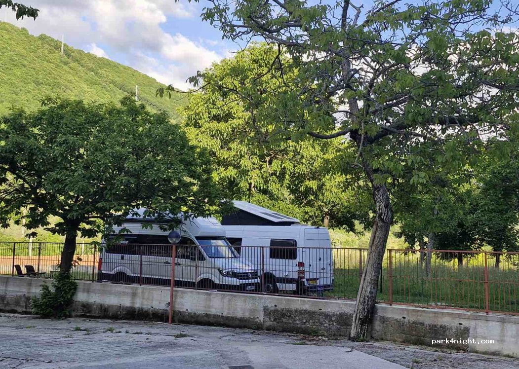 Area sosta camper Camperzinio — foto