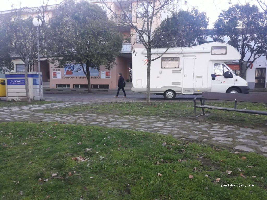 (10700) Hervás - 21 Avenida de la Reconquista — foto 2