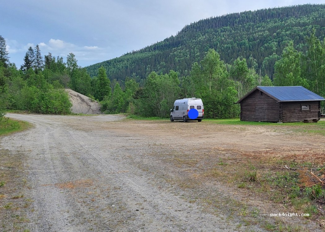 (855 99) Liden - Unnamed Road — foto