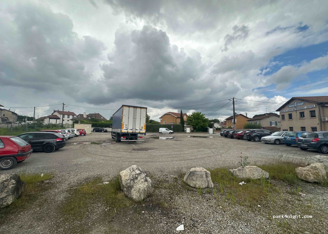 (38070) Saint-Quentin-Fallavier - 790 Rue du Souvenir — foto 2
