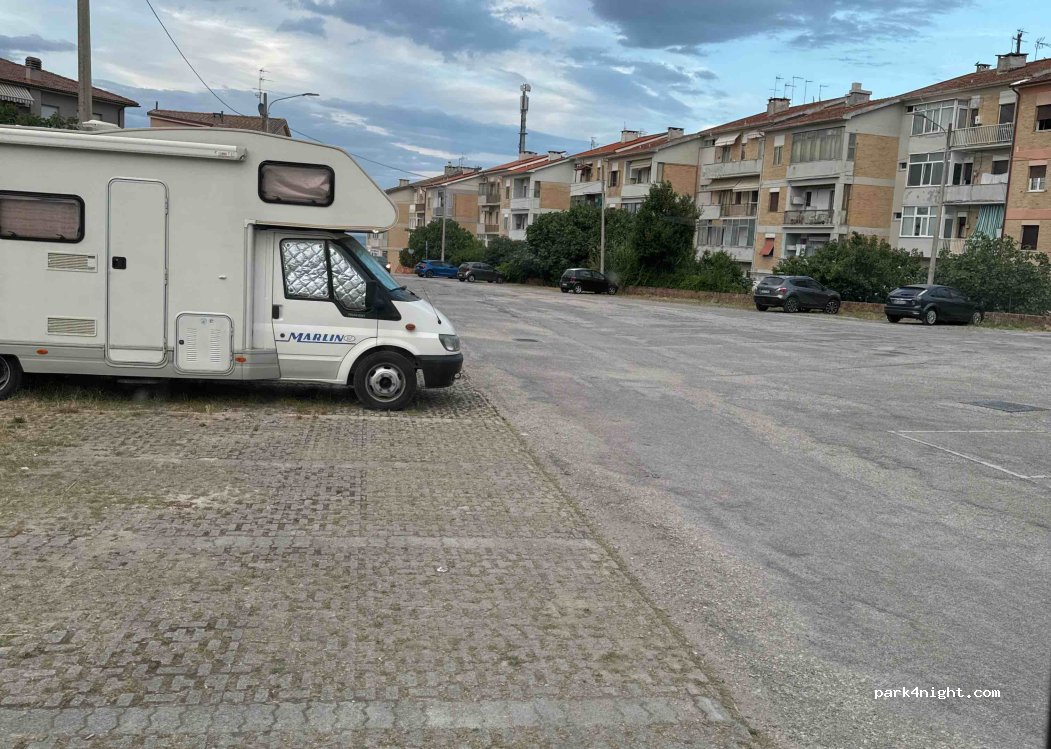 (60126) Ancona - 1 Via delle Ville — foto 2