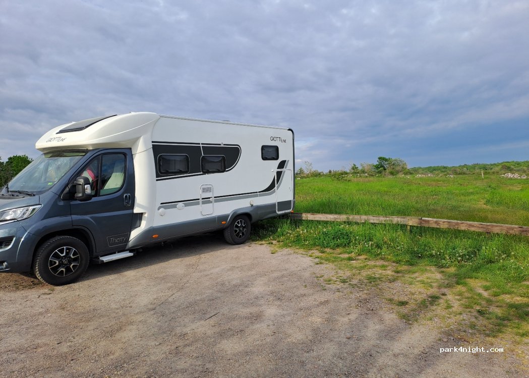 (387 92) Högsrum - Unnamed Road — foto