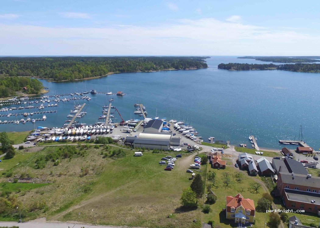 Loftahammars Varv & Marina Ställplats — foto 4