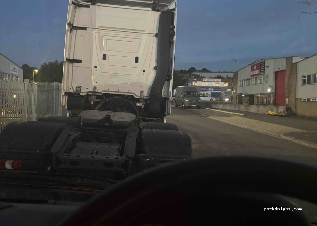 (LU4 0JF) Luton - 7 Cradock Road — foto