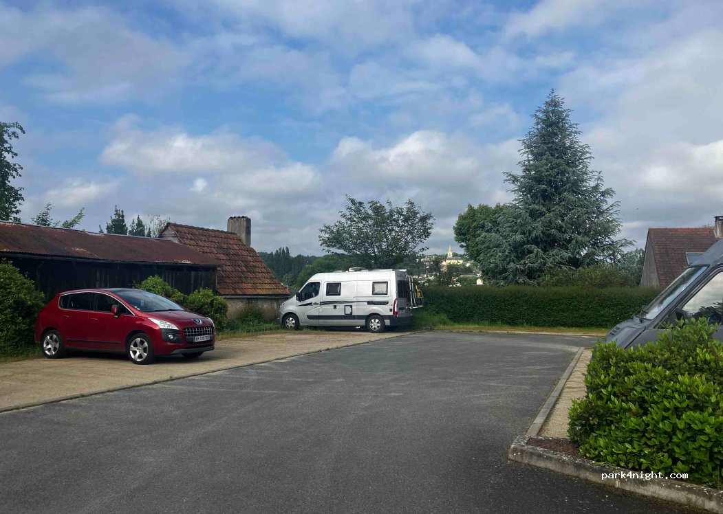 (72150) Villaines-sous-Lucé - 17 Rue de Cassière — foto