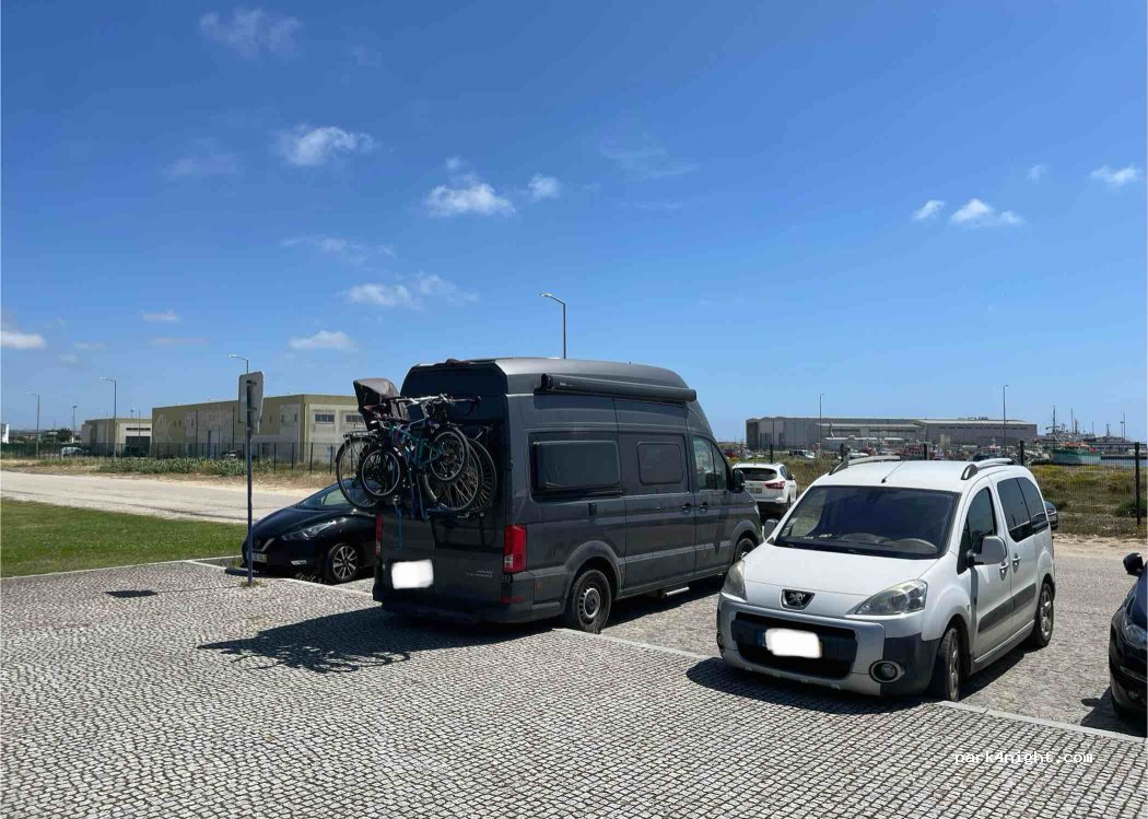(2520-206) Peniche - 14 Avenida Monsenhor Bastos — foto 2