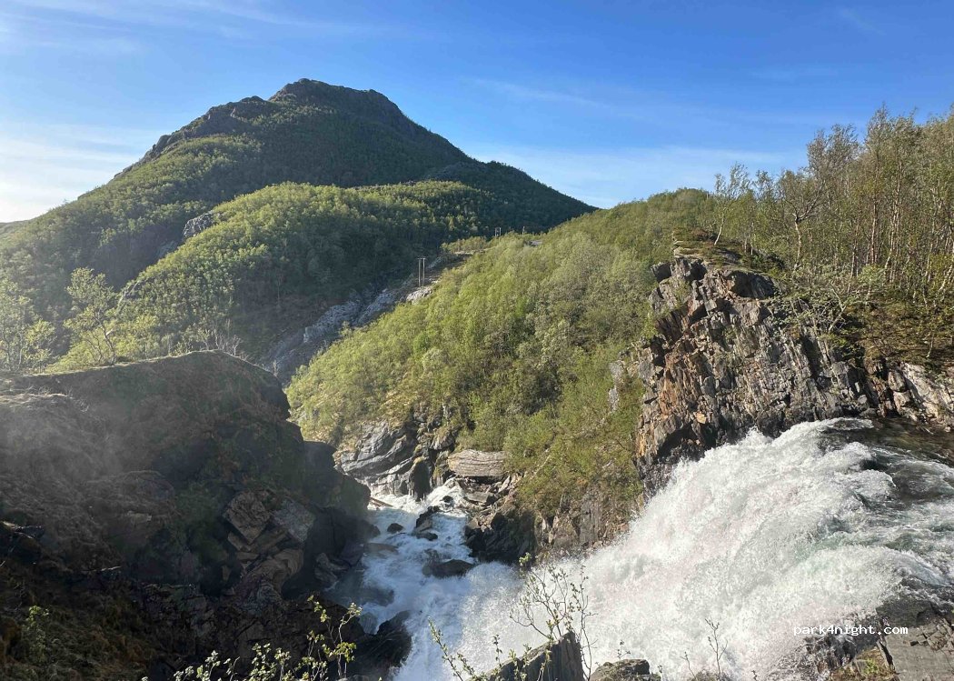 (8140) Inndyr - Kystriksveien — foto