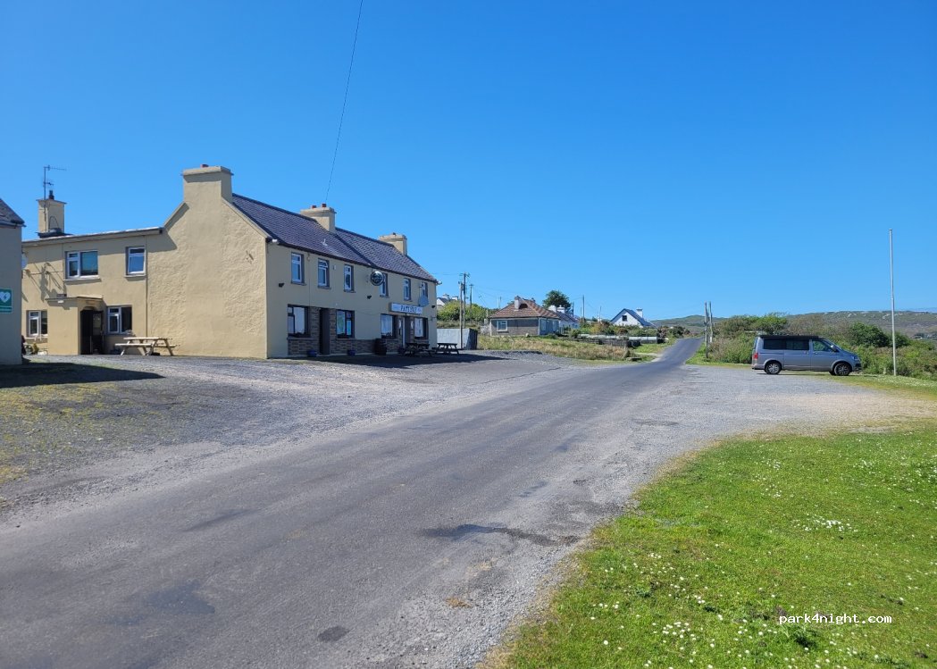 (F28 XE68) Derreen - Unnamed Road — foto