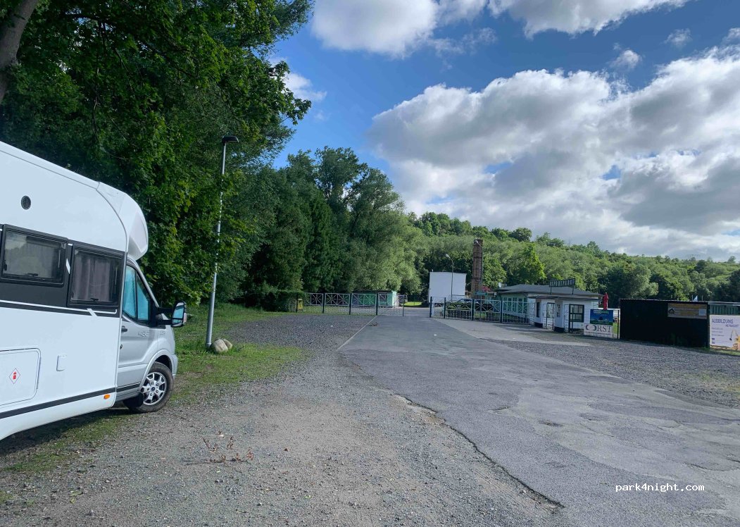 (06502) Thale - 1 Neinstedter Straße — foto 4