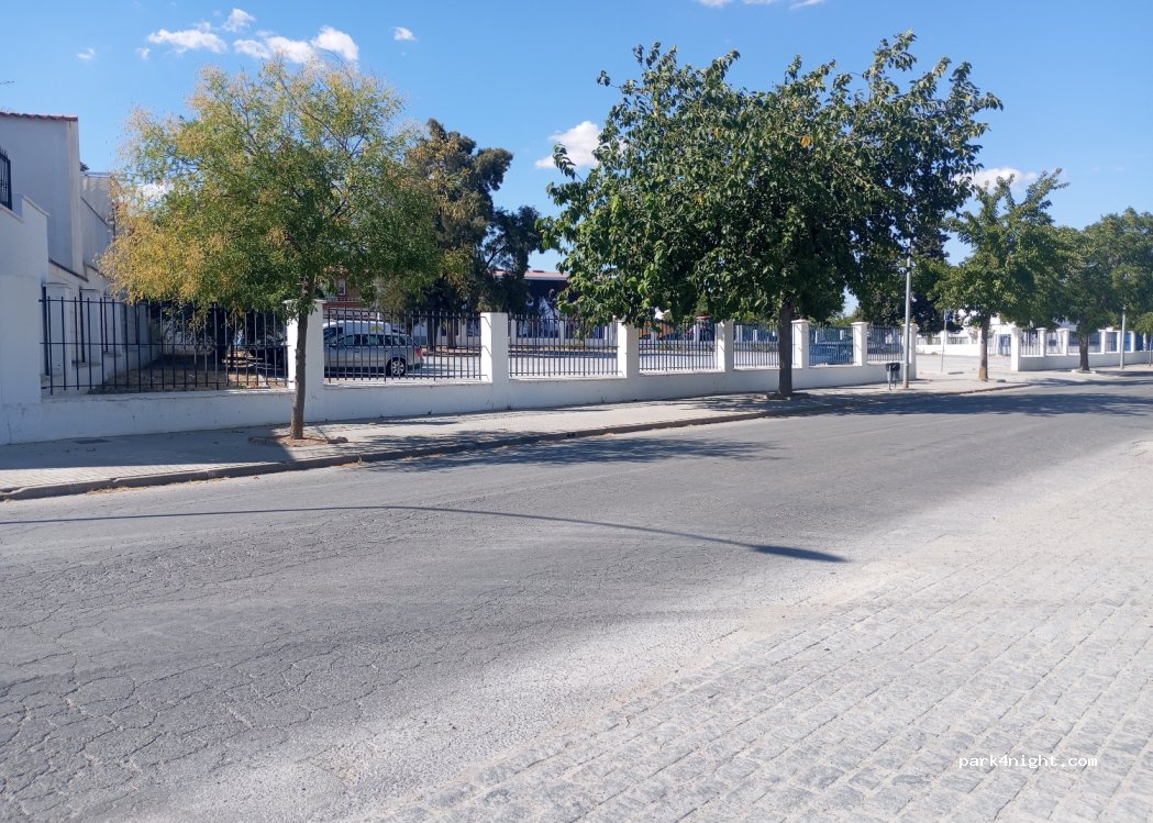 (14270) Hinojosa del Duque - 33 Calle Romero Bolloqui — foto 3