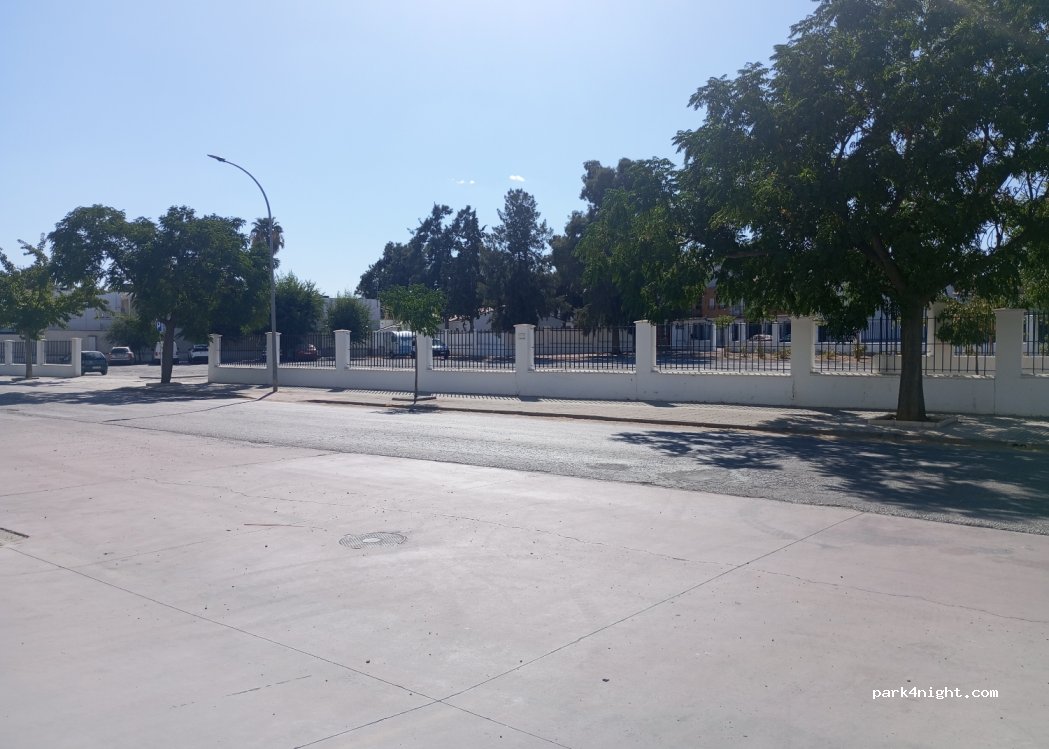 (14270) Hinojosa del Duque - 33 Calle Romero Bolloqui — foto 4