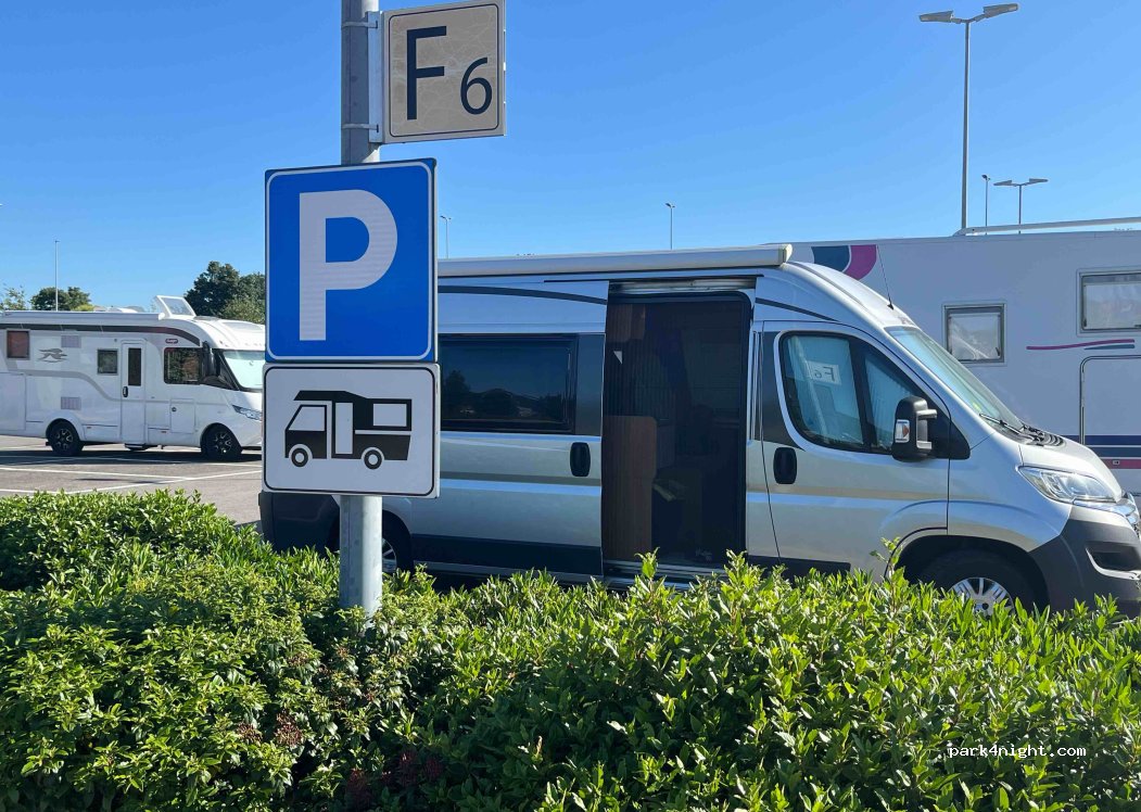 (15069) Outlet - 1 Strada Provinciale ex Strada Statale 35bis dei Giovi — foto