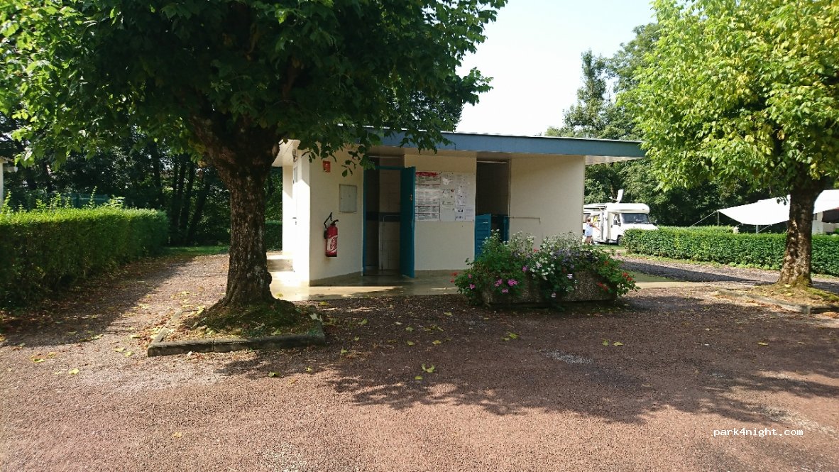 Camping des Deux-Ponts — foto