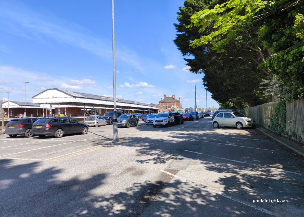 (SP2 7RS) Salisbury - Railway station — foto 2
