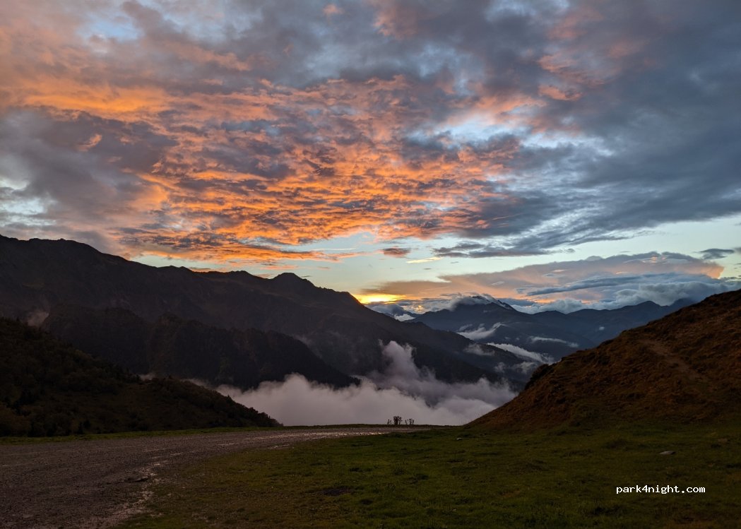 (65170) Adervielle-Pouchergues - Unnamed Road — foto 2