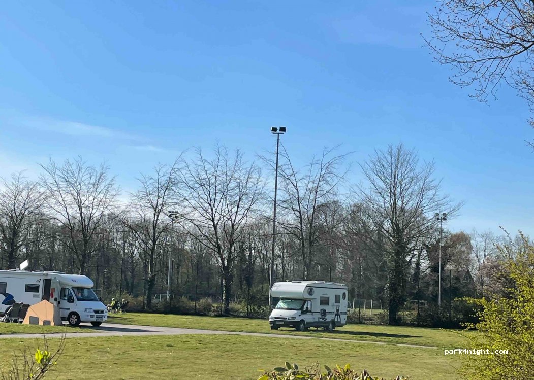 Wohnmobilstellplatz Friedeburg — foto 4
