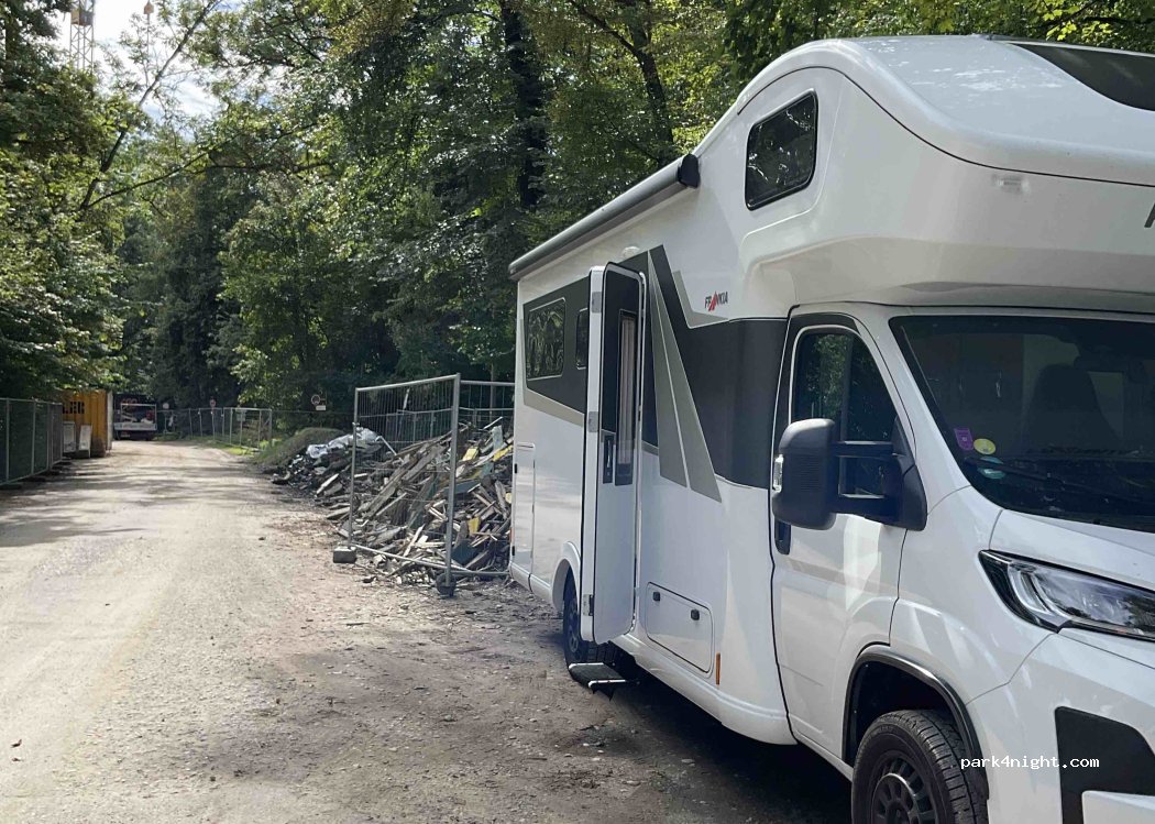 (81379) München - 49 Zentralländstraße — foto