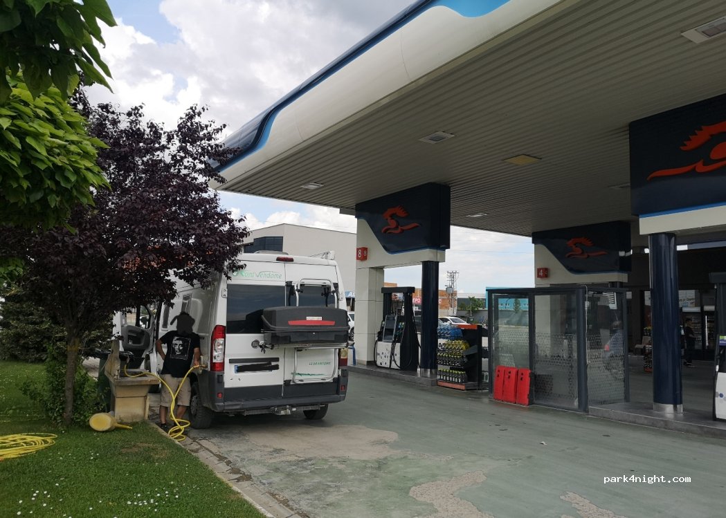 (70000) Muhoc - Magjistralja Prishtine - Ferizaj — foto