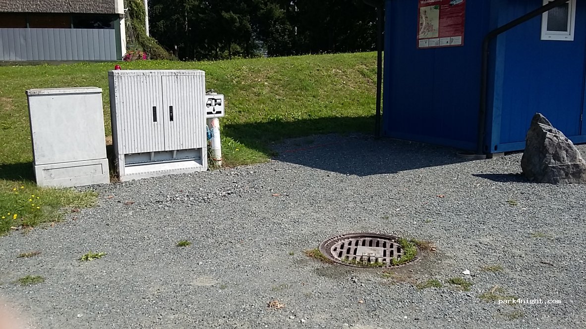 Wohnmobilstellplatz an der Stadthalle — foto 2