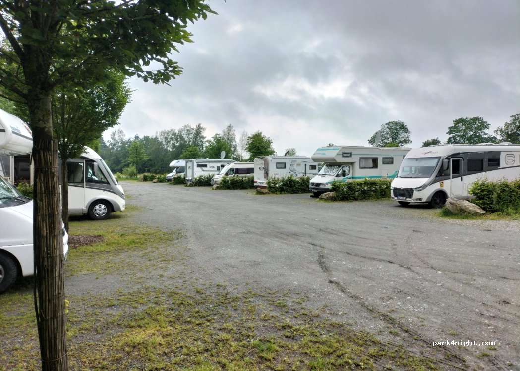 Wohnmobilstellplatz an der Stadthalle — foto 4