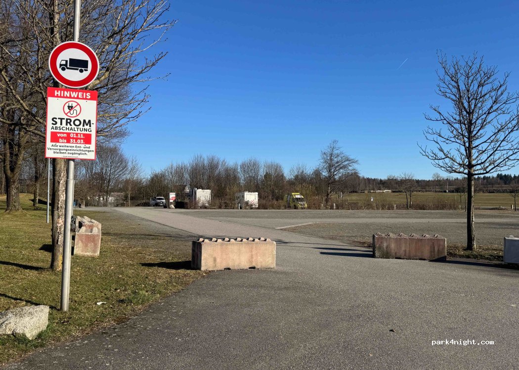 Wohnmobilstellplatz an der Stadthalle — foto 5