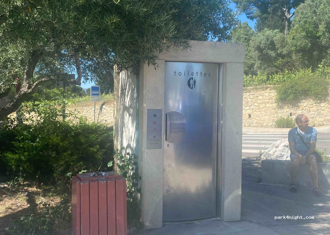 (83330) Le Castellet - 1727 Chemin de la Ferrage — foto