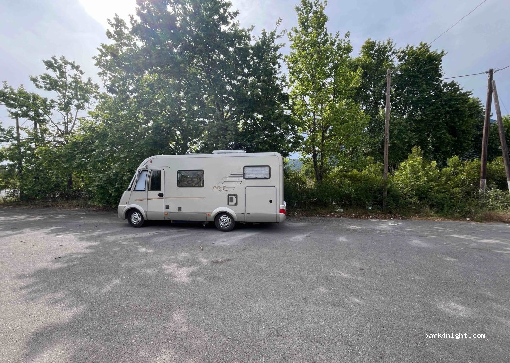 (330 57) Mpralos - Unnamed Road — foto
